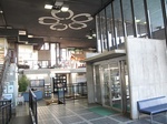 20110104佐倉市庁舎エントランスホールs-.jpg